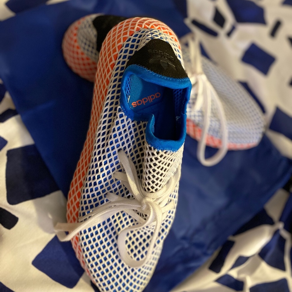 Men sneakers